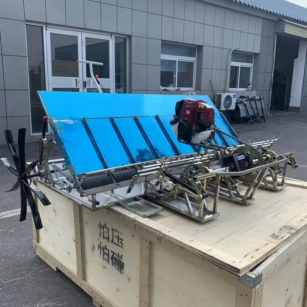 6-Row Rice Transplanter, Gaso line Engine Driven Seeders Automatic Operated Rice Transplanter 6-Row Walking Type For Paddy Field