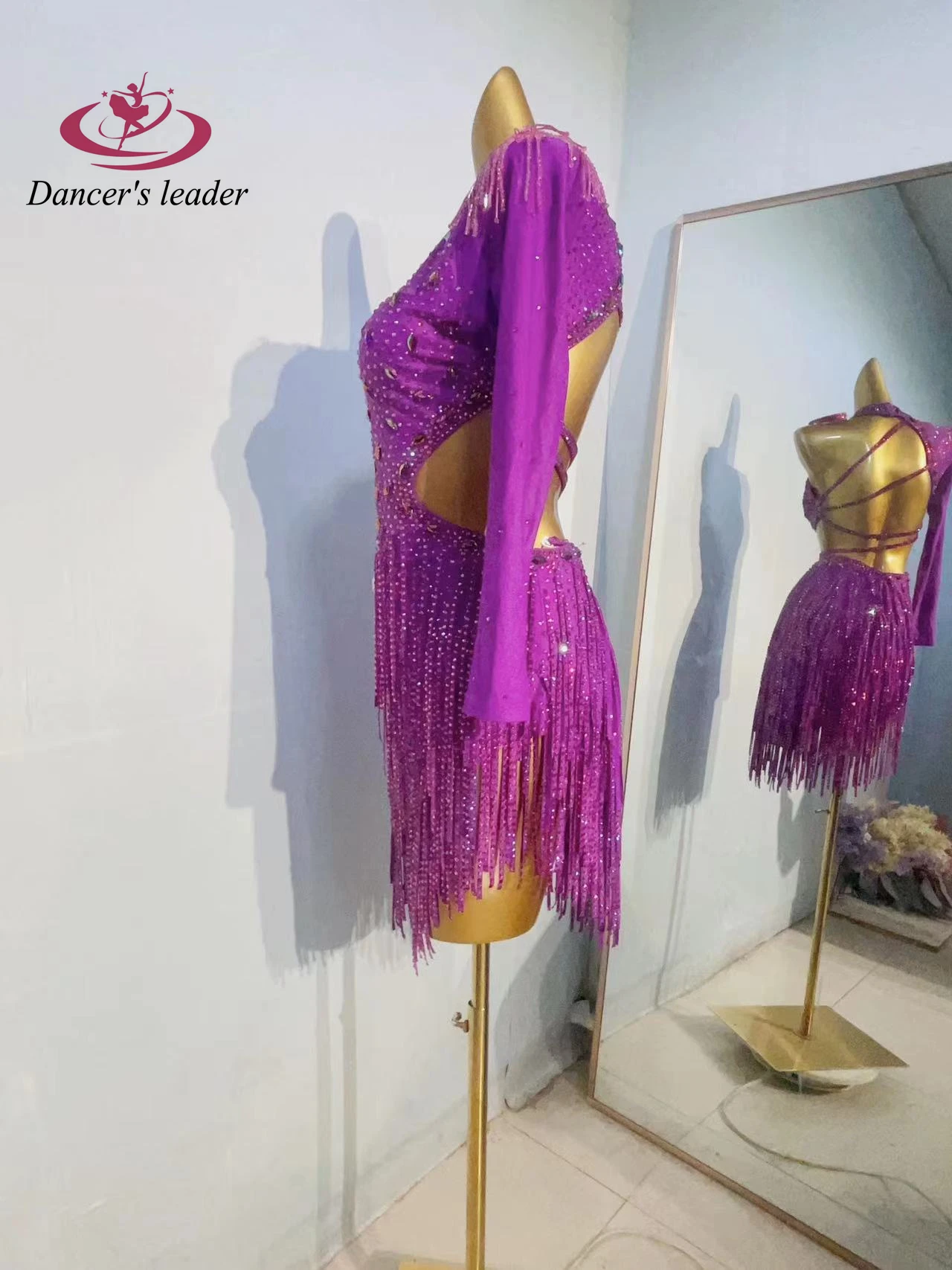 مرحلة الرقص اللاتينية الملابس النسائية الراقية المخصصة الأرجواني الأزهار الملابس السامبا أداء الفن حجر الراين الملابس اللباس