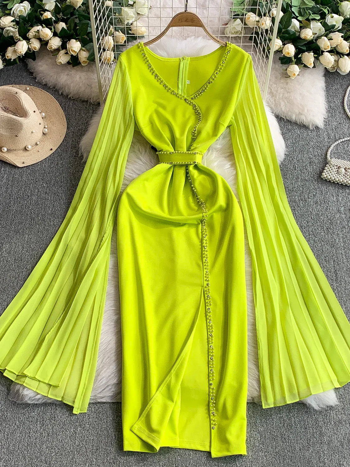 Ele V-ne Long Dr Women's Summer Waist-cinching Ele Flared Sve Dr Luxury Heavy Embelliment Knee-length