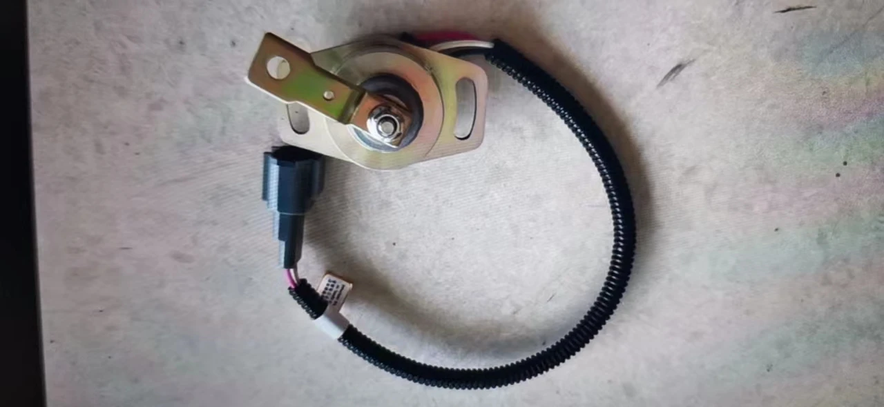 4257164   EX120-2 EX120-3 EX200-2 EX200-3 EX300-2 EX300-3 موقف الارسال الجهد الاستشعار لحفارة هيتاشي