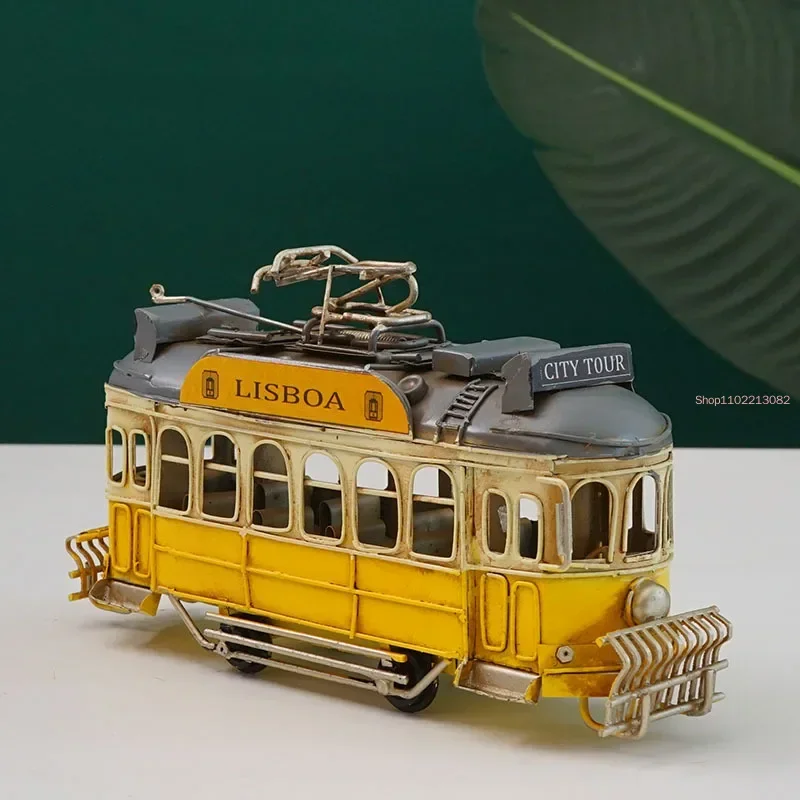 Retro Home Decoration Handicrafts Aesthetics Accessories Industrial Wind Tram Miniature Model Youth Room Decoration Steampunk Gi