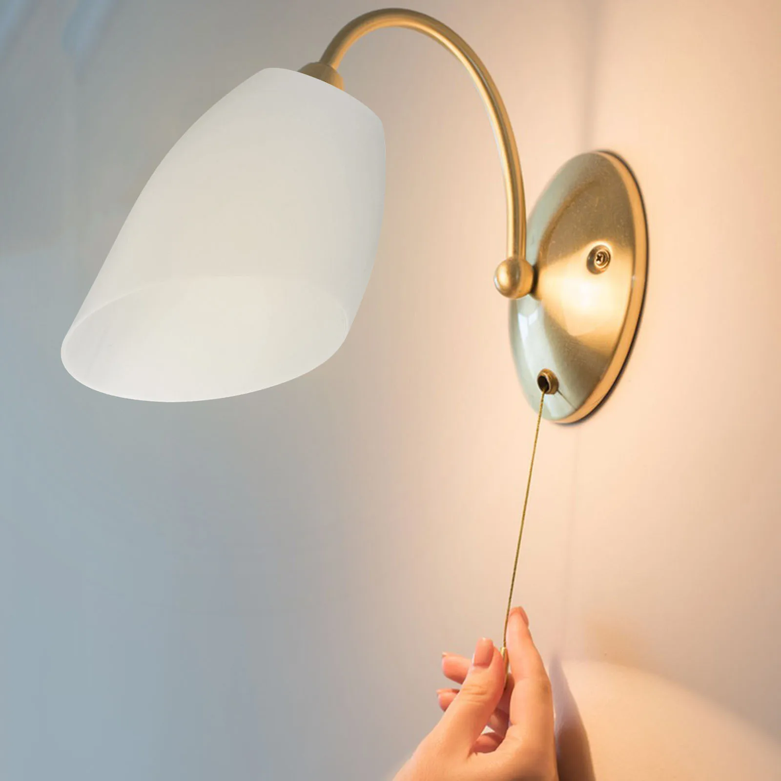 

2Pcs Plastic Horseshoe Lampshade Replacement Modern White Light Cover for Bedside Desk Lamps Home Decor Lighting Fixtures