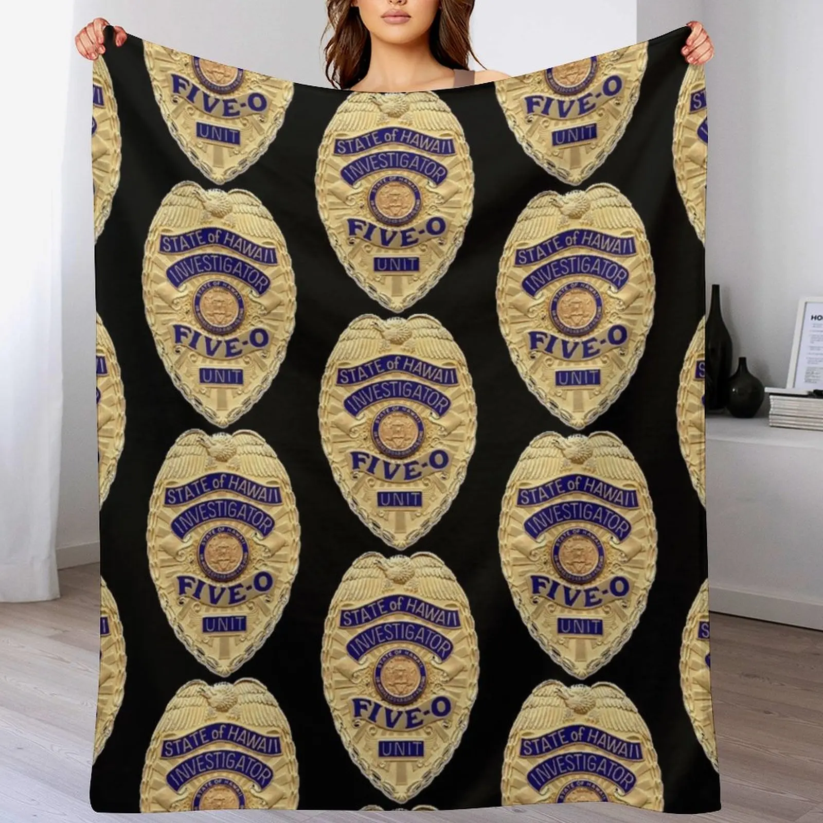 New Hawaii five 0 badge Throw Blanket Extra Large Throw heavy to sleep Flannels Blankets