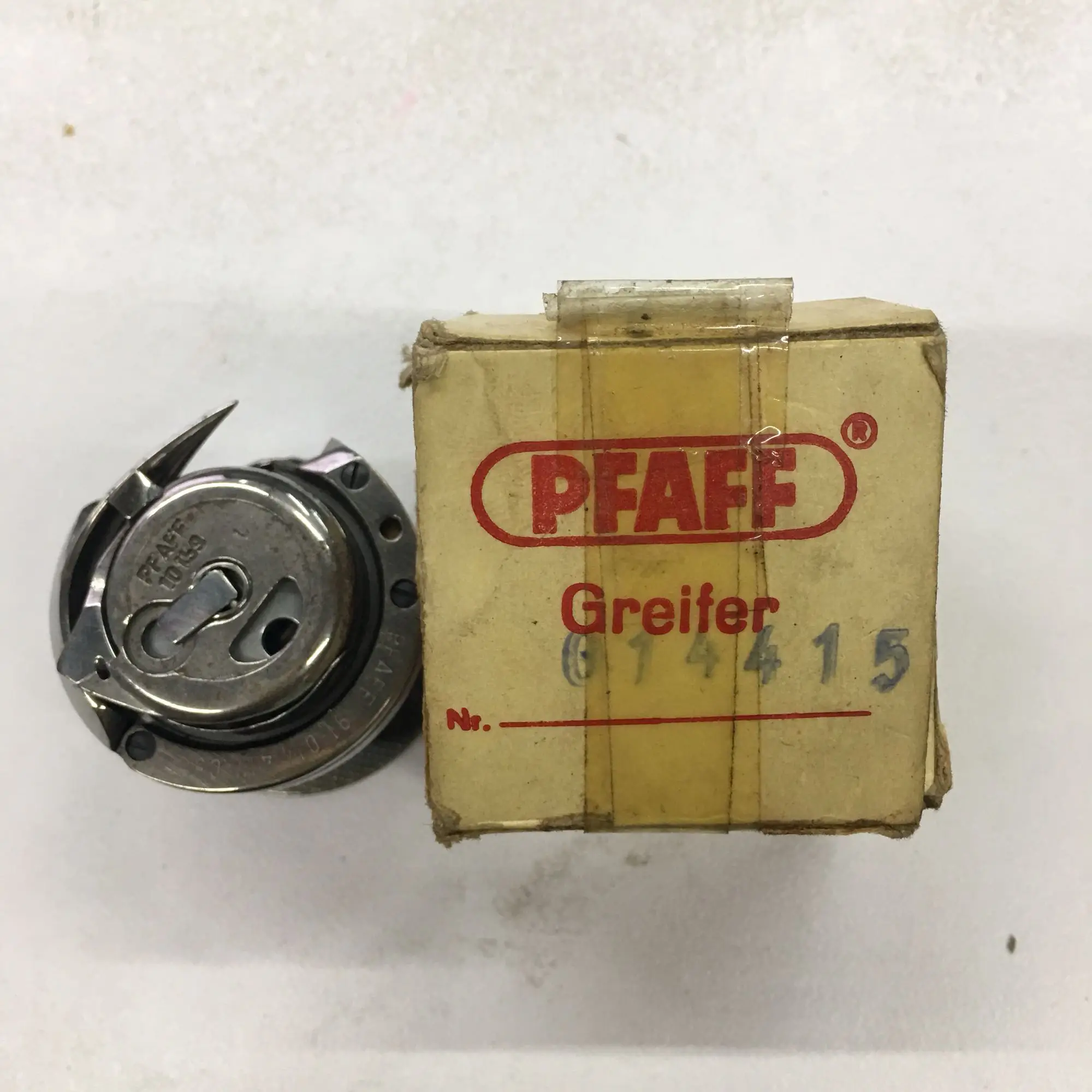 

1pcs German Baifu Pfaff 91-014415-91 Sewing Machine Rotary Shuttle 343 Rotary Hooks Original Customized