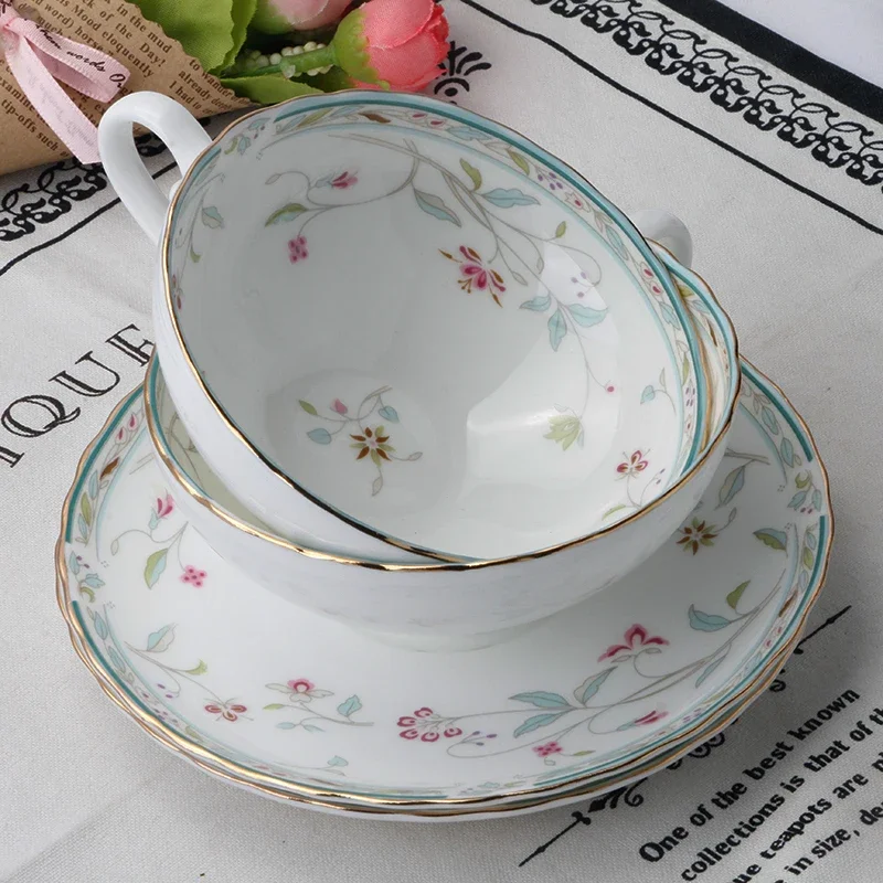 Luxury Bone China Coffee Cup with Dining Plate, British Floral Tea Set, European and Korean Chinese Style 150ml