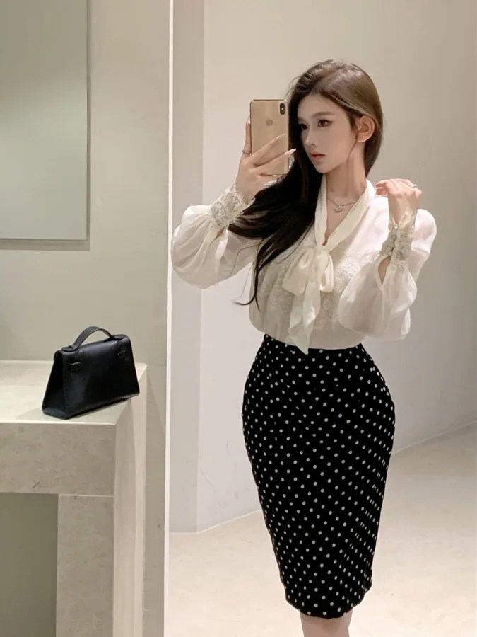 

Белый кружевной комплект Long Sve irt, женский осенний комплект Lady Maturi Sle, юбка в горошек, комплект из двух предметов