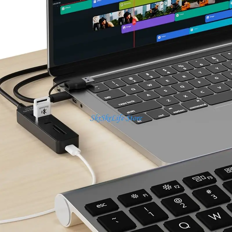 

E65E USB3.0 Expansion Adapter With Type C Port And Memory Card Readers 5Gbps Transfer