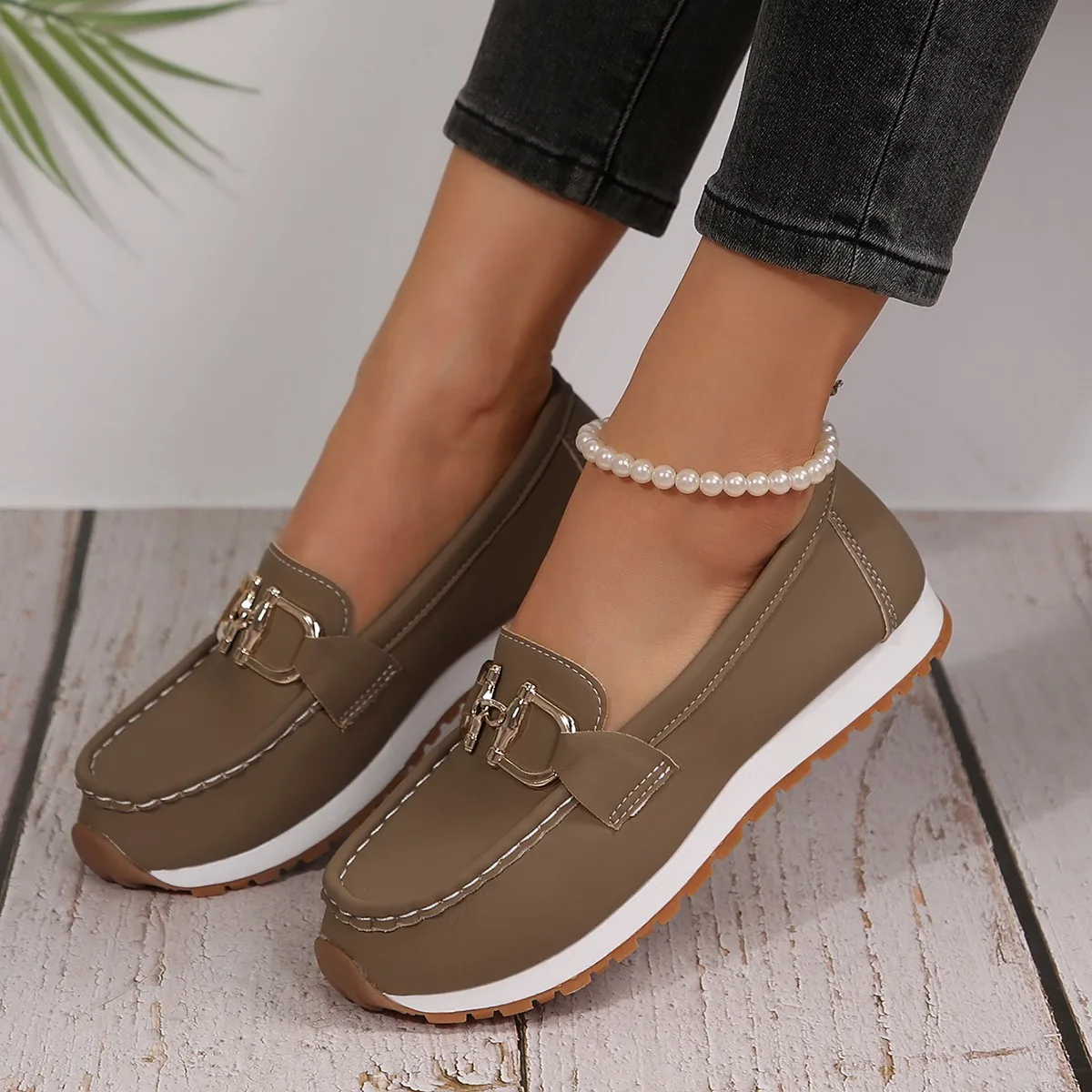 Summer Hollow Out New Style Pu Leather Driving Loafers for Middle Aged & Elderly Women, Soft Bottom Wedge Heels Loafers