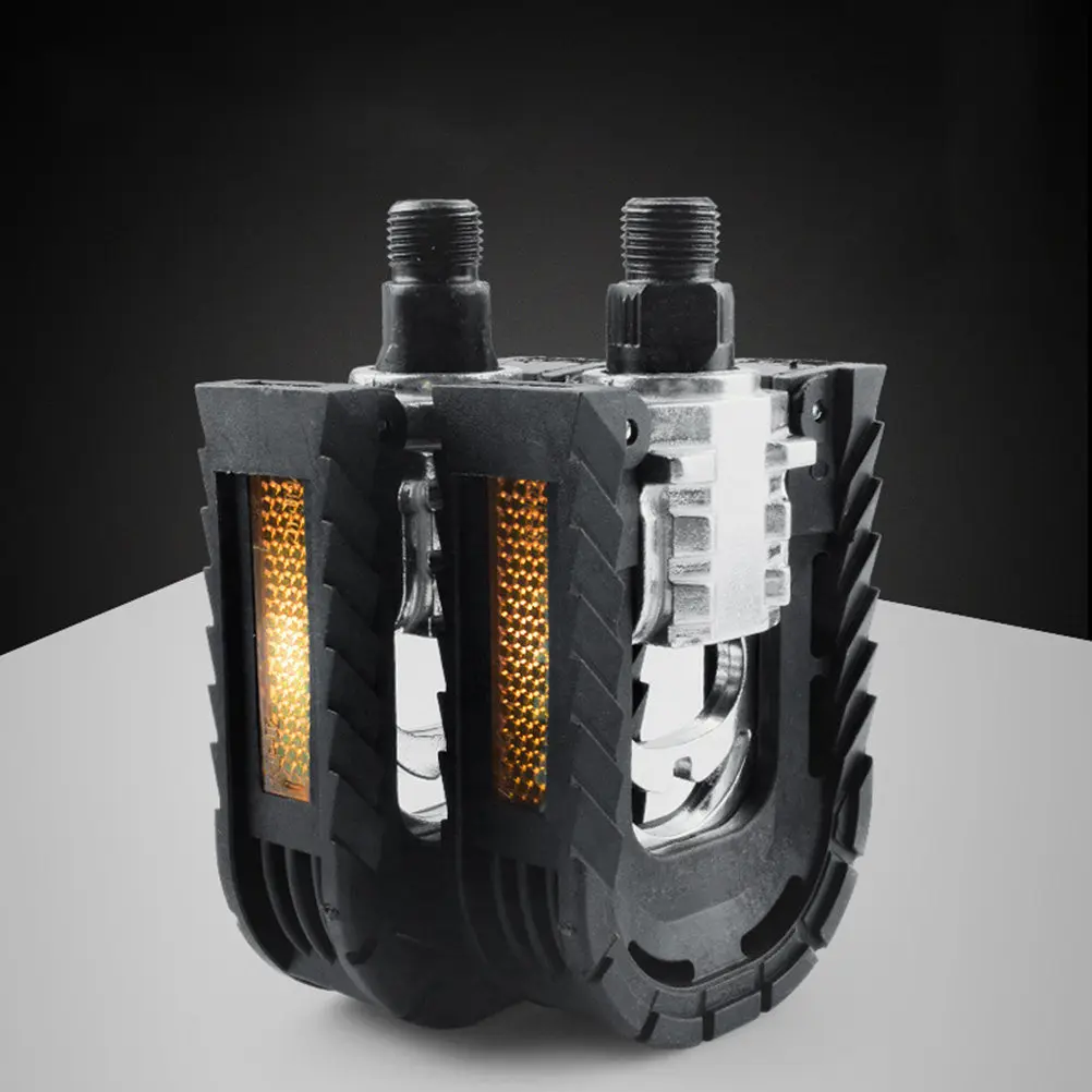 

Пара легких педалей из алюминиевого сплава для шоссейных велосипедов с широким противоскользящим протектором и прочным шпинделем для самостоятельной модернизации велосипеда