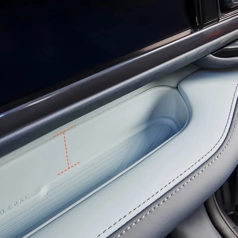 BYD Leopard 5 2023-2025 Silicone Passenger Storage Box