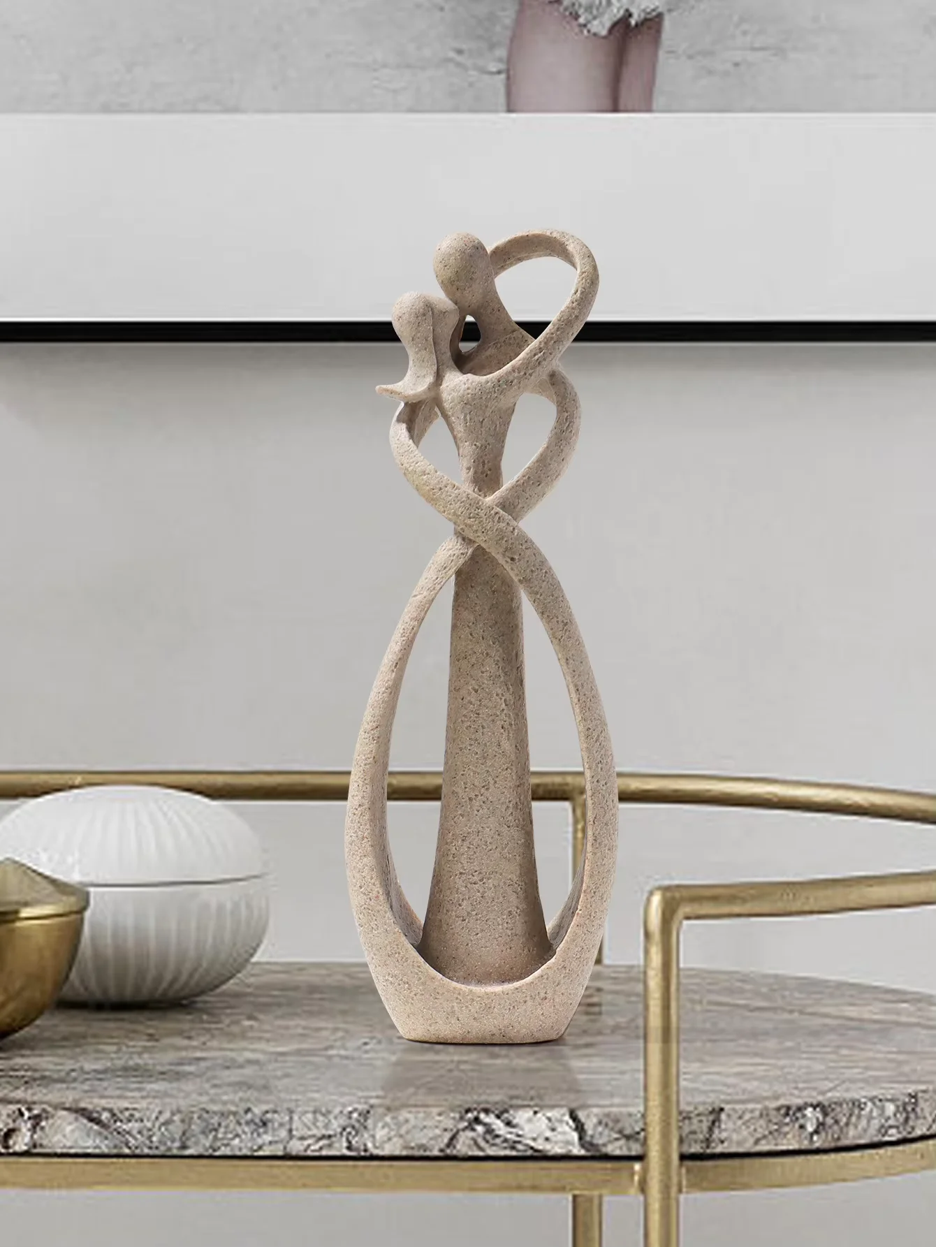 Nordic Style Creative Home Decor: Embracing Couple Sculpture for Office, Bookshelf, Living Room, Bedroom, Tabletop Decoration