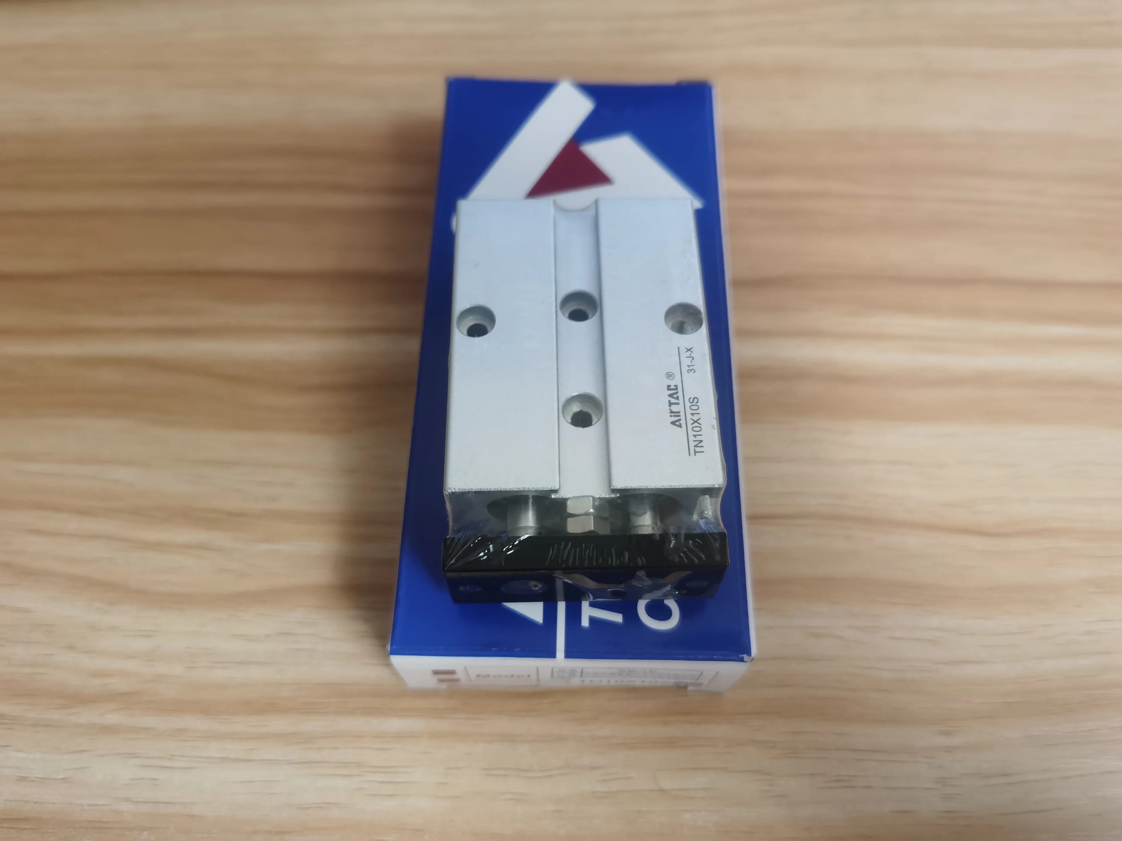 1PCS New AirTAC TN10x10-S TN10x10S  Cylinder