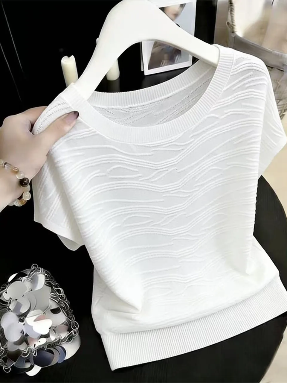 

Korean Style Short Sleeve Knitted Top Women's Loose Fit Summer Thin White Slimming T-Shirt Breathable Comfortable Commute Wear