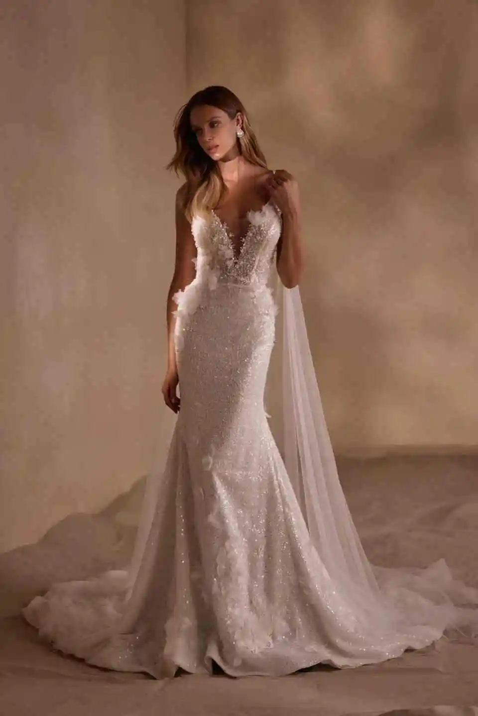 Gorgeous Wedding Dresses Mermaid Appliques Lace Backless Sleeveless Sweep Train Bride Wedding Dresses Robe de mariée Customized