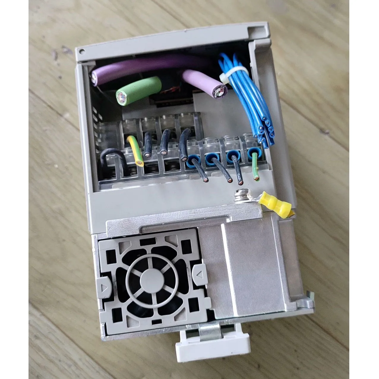 Servo Drive LXM05BD14N4 Com garantia