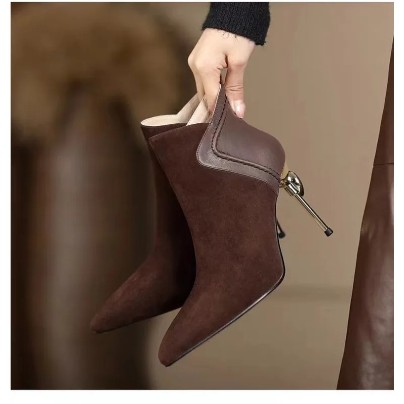 

Fall/Winter 2025 New Pointed Toe Stiletto Booties Feminine High Heels Short Thigh Scrub Leather Paneled Naked Boots