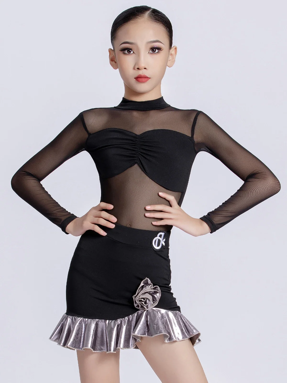 Kinderen Latin Dance Training Kostuum Kinderen Meisjes Mesh Body met lange mouwen en Plooirok Chacha Samba Competitie Danskleding