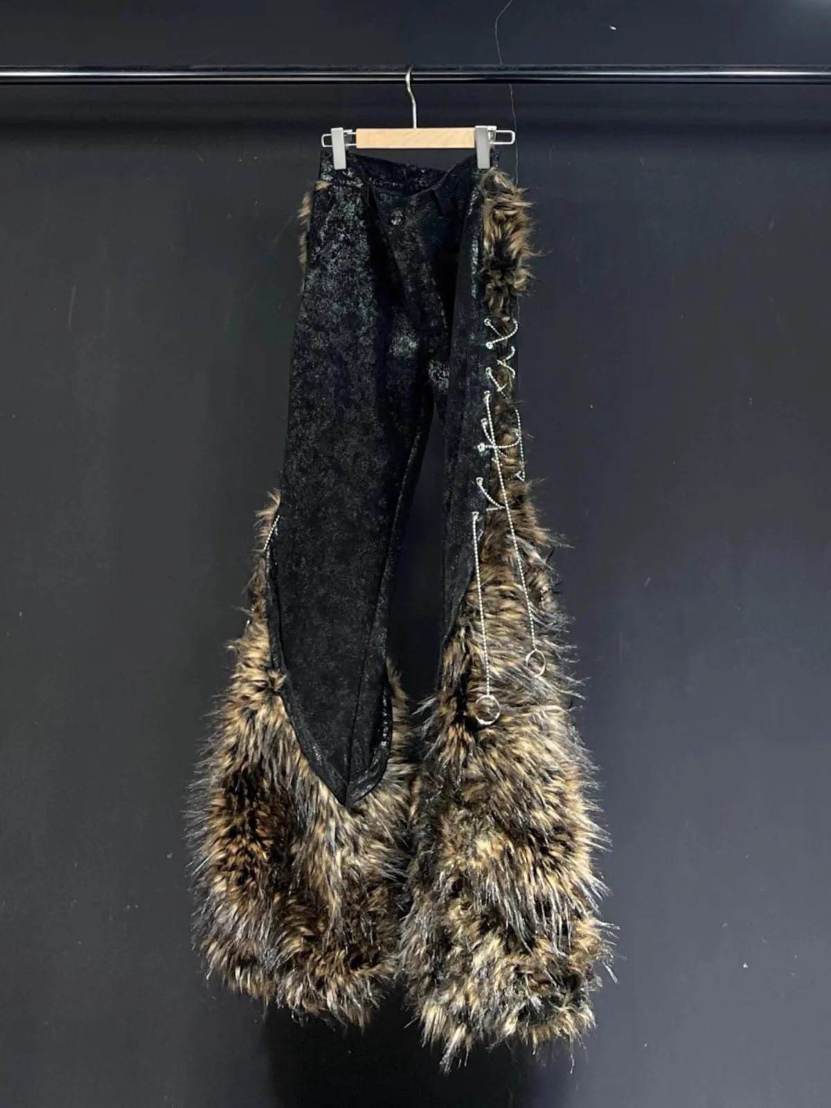 Mauroicardi Autumn Winter Long Cool Faux Fur Patchwork Pu Leather Wide Leg Pants for Mens Luxury Designer Emo Clothes Streetwear