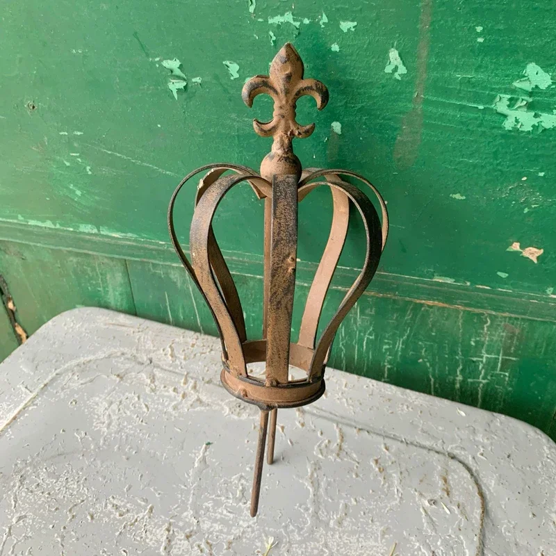 ريفي الحديد تاج الزخرفية حصة خمر حديقة صغيرة زخرفة لزهرية فناء ديكور تاج تحت عنوان حديقة حصة ديكور