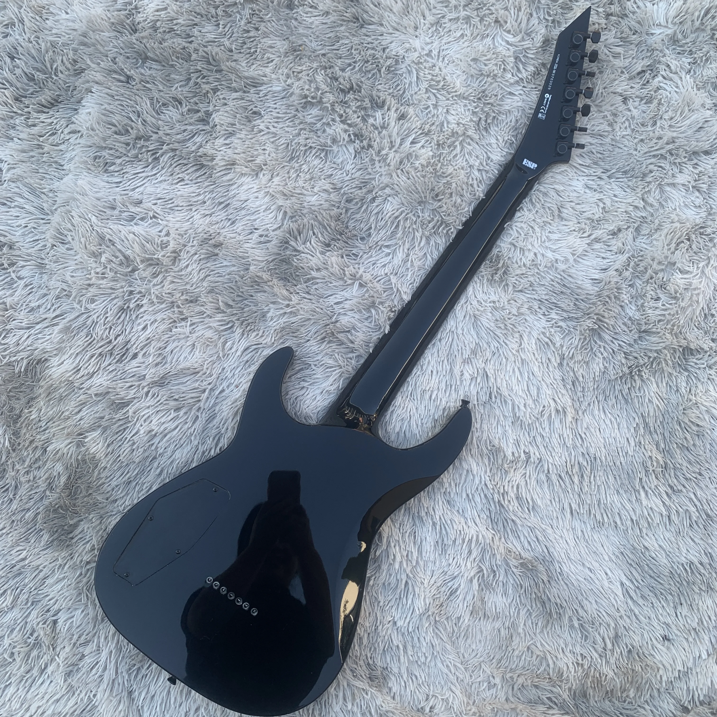 Black Body 7 Strings Electric Guitar with Black Hardware maple Neck ebony fretboard Provide Customized Service