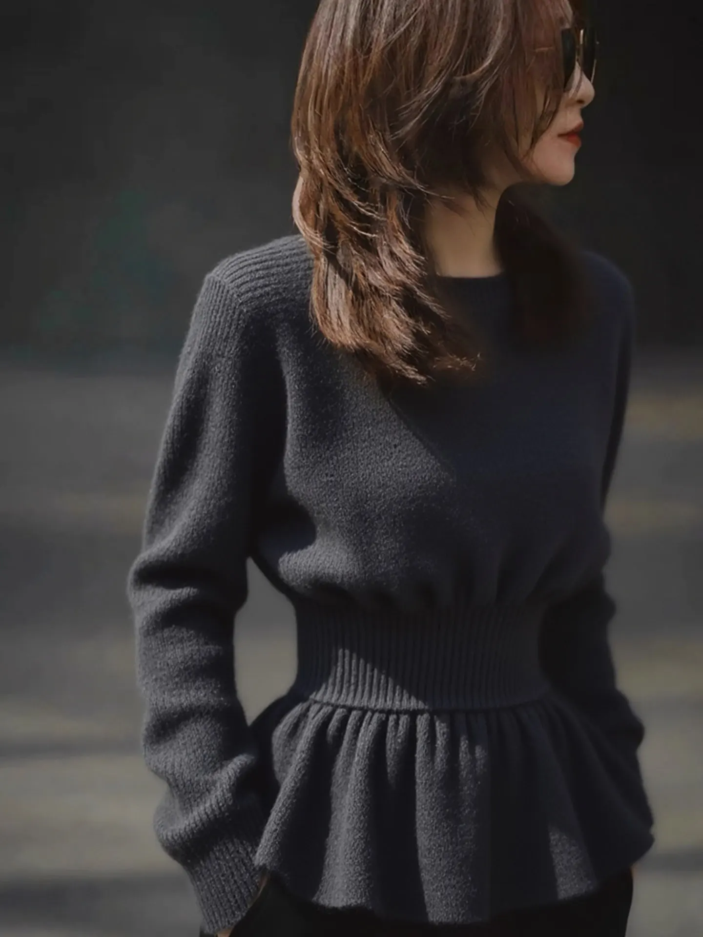 

Slim Fit Long Sleeve Knitted Sweater Women's Fashionable Winter Top with Pleated Versatile Stylish Commute Style Knitwear