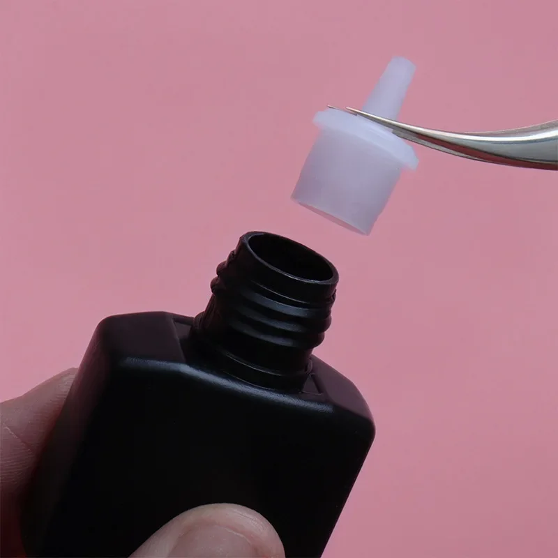 

Eyelashes adhesive glue cap Universal Eyelash Glue Replacement Bottle Mouth Head Nozzle Special Plug Glue Usage Anti-Blocking