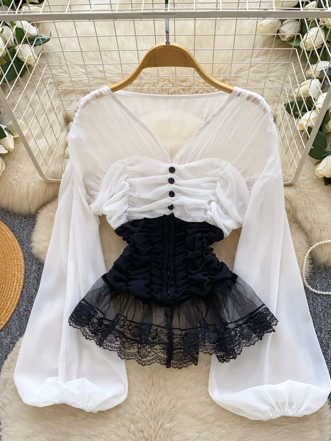 

White Long Sve V-Ne Lace Trim Waist Cinched Korean Sle Commute Wind Women's irt Breathable Comfortable Casual Top