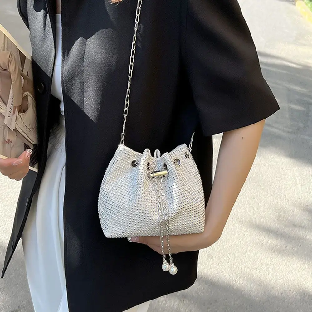 Ladies Rhinestone Bucket Shape Crossbody Bags Evening Party Clutches Storage Totes Shining Shoulder Bags Chain Handbags