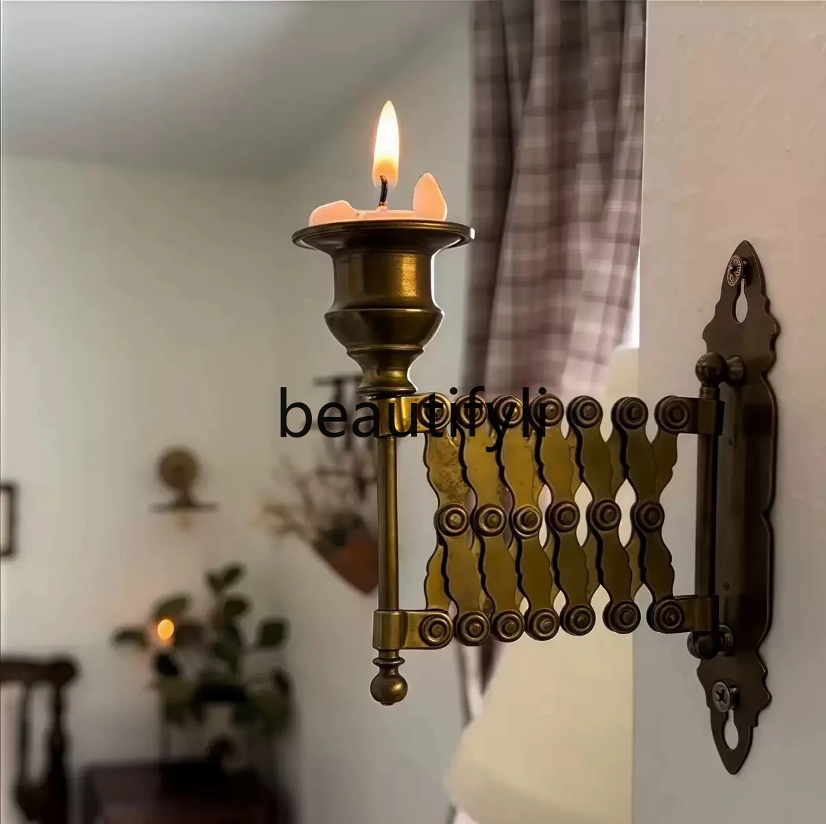 

American retro European retractable creative candlestick metal craft wall decoration