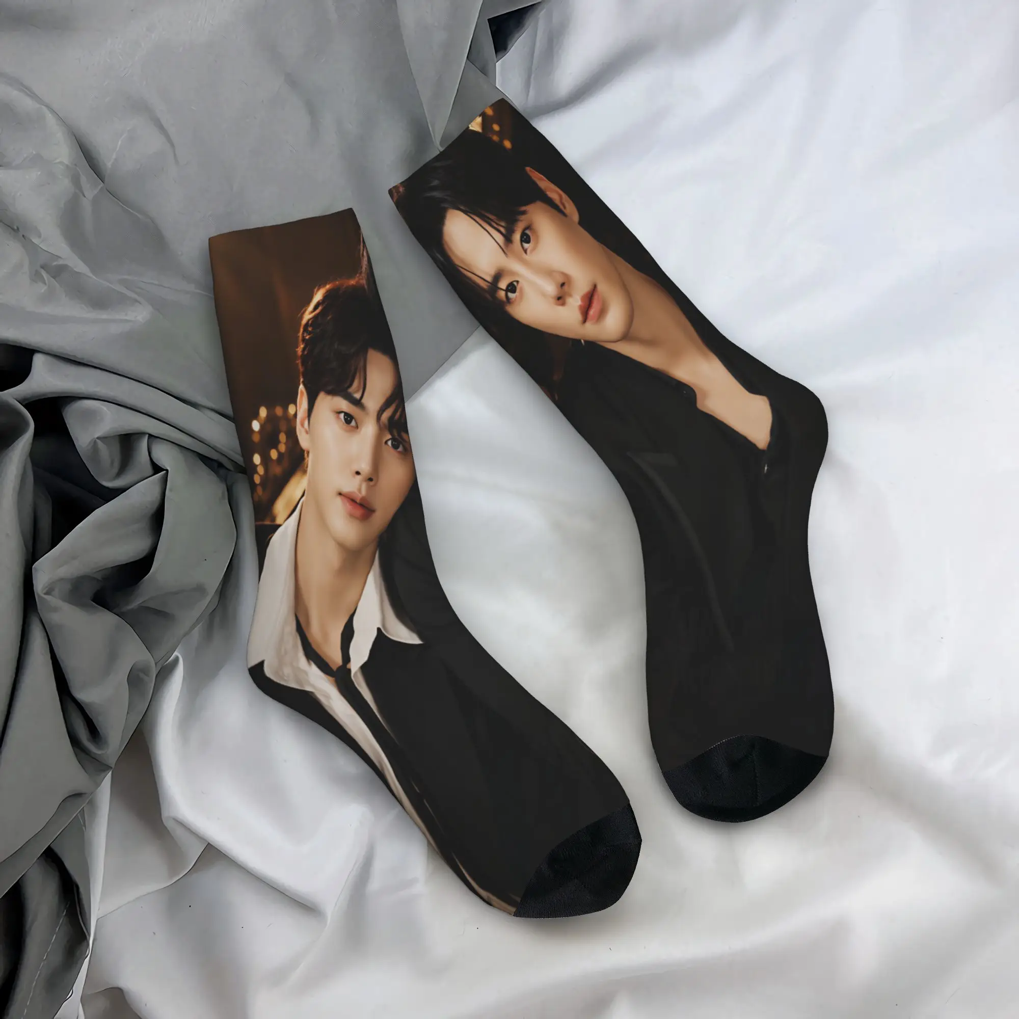 Unisex Men Socks Kdrama Four Hands Two Sonatas  Stockings Anti Sweat Medium Soft Socks Winter Harajuku Pattern Skateboard Socks