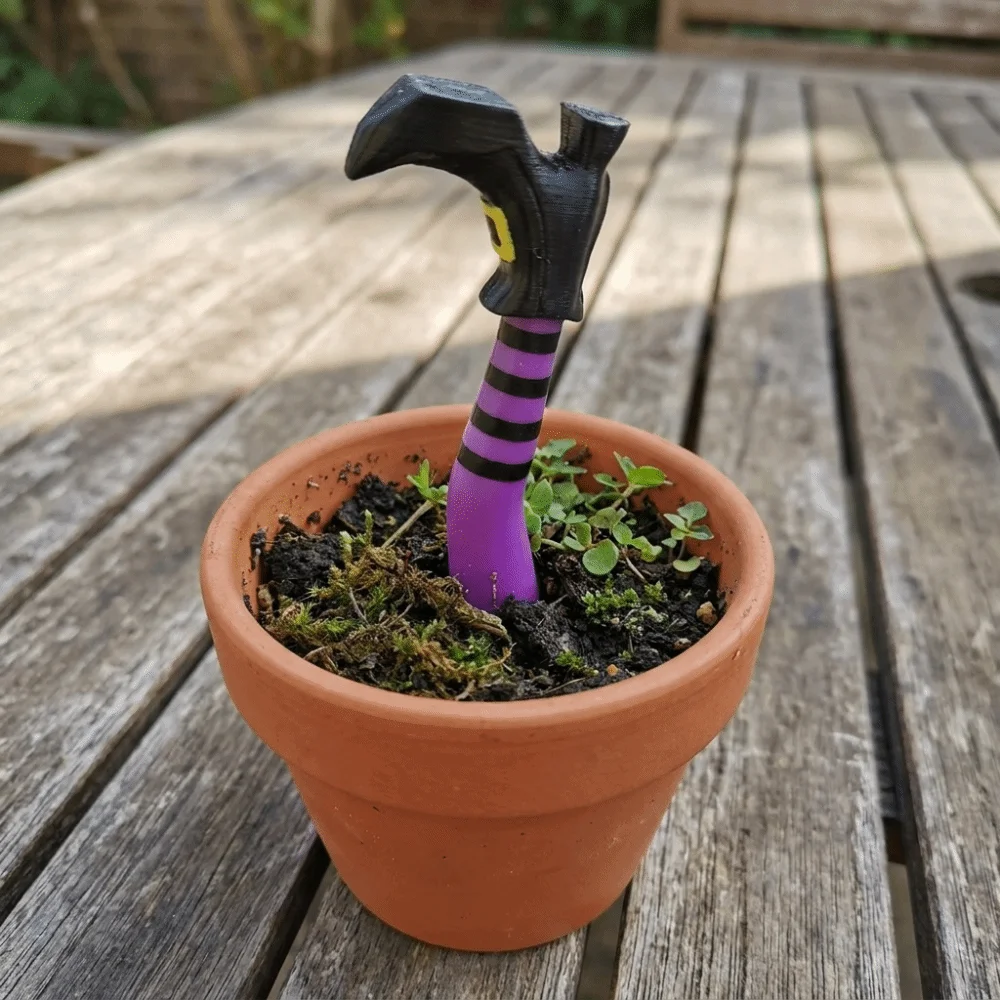 3D Printed Witch Boot Garden Decor Stake Durable Plastic Lightweight Halloween Flower Pot Ornament Striped Design Vintage Style