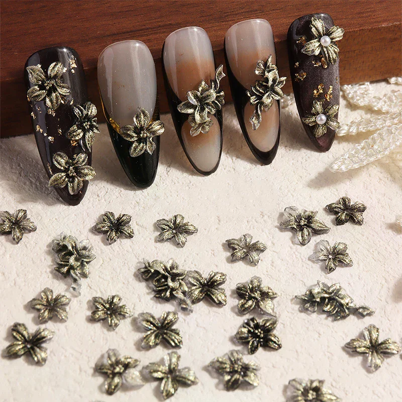 

Vintage Gilded Flower Nail Rhinestones Nail Gems Kit Nail Art Charms DIY Nail Decoration Manicure Accessories Nail Salon