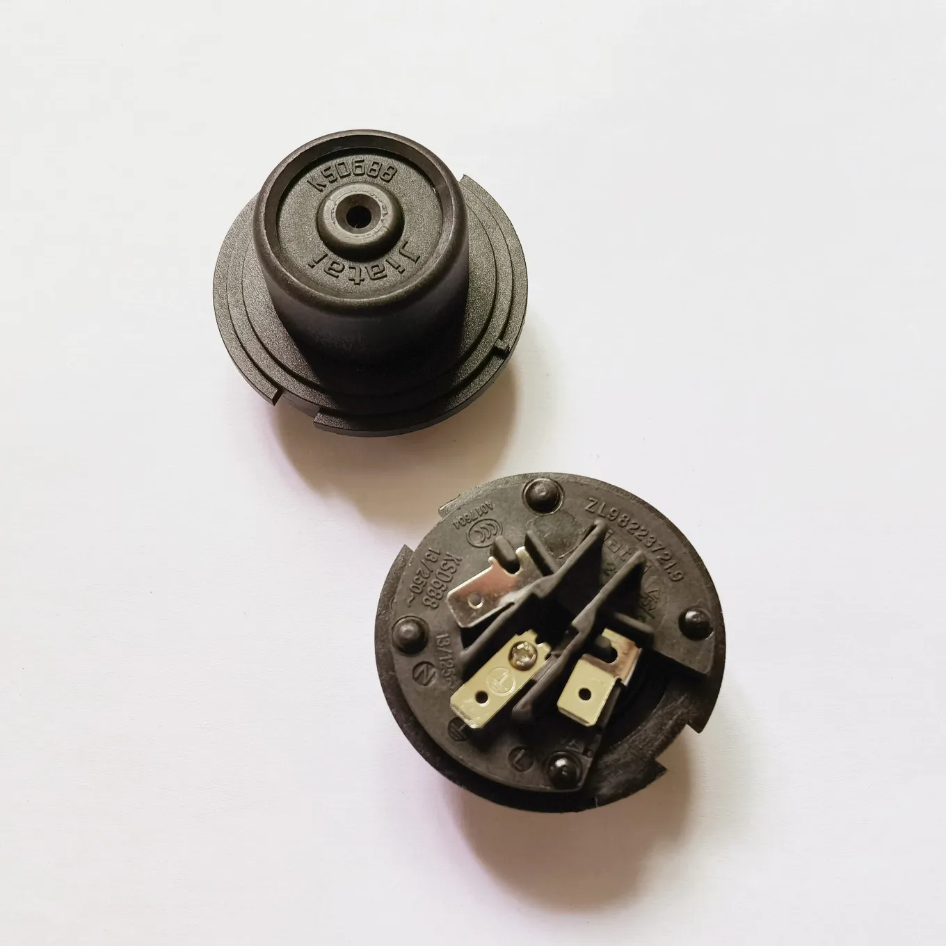 Original new 100% KSD688 electric kettle base lower connector 13A250V