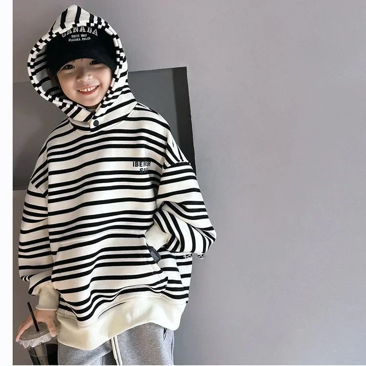 ZOETOPKID Frühling Herbst Schulkinder 2-teiliger Trainingsanzug Jungen Lockerer Gestreifter Pullover+Graue Jogginghose Workout-Sets Kinder Jogger-Outfit – Detail 4