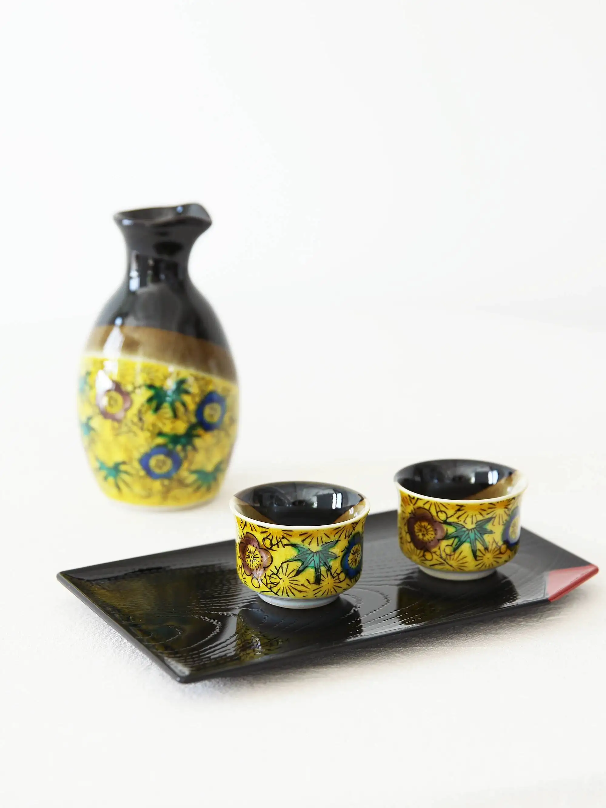 Stock Japanese Imported Kutani Ware Yoshidaya Pine, Bamboo, Plum Sake Set, One Pot And Two Cups With Tray In Gift Box