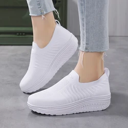 Scarpe Casual da donna moda traspirante scarpe basse da passeggio in rete Sneakers donna 2024 scarpe alte di alta qualità calzature femminili bianche