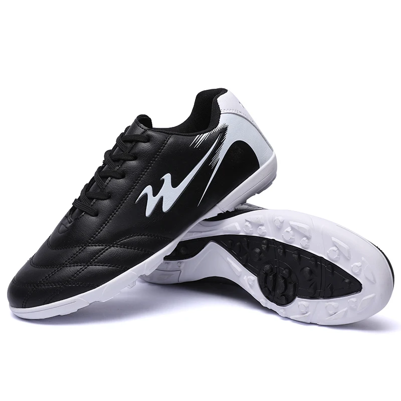 Men Long Spikes Soccer Shoes Fast Football Shoes Society Cleats Comfortable Football Field Boots Professional Unisex Sneaker