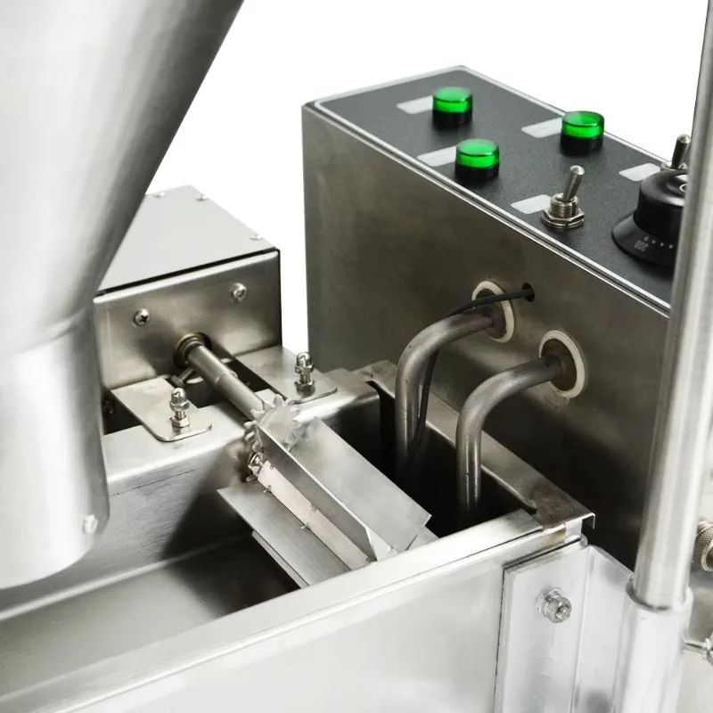 حار بيع سعر آلة دونات التجارية التلقائي الكهربائية صانع قلي الدونات الصغيرة للبيع