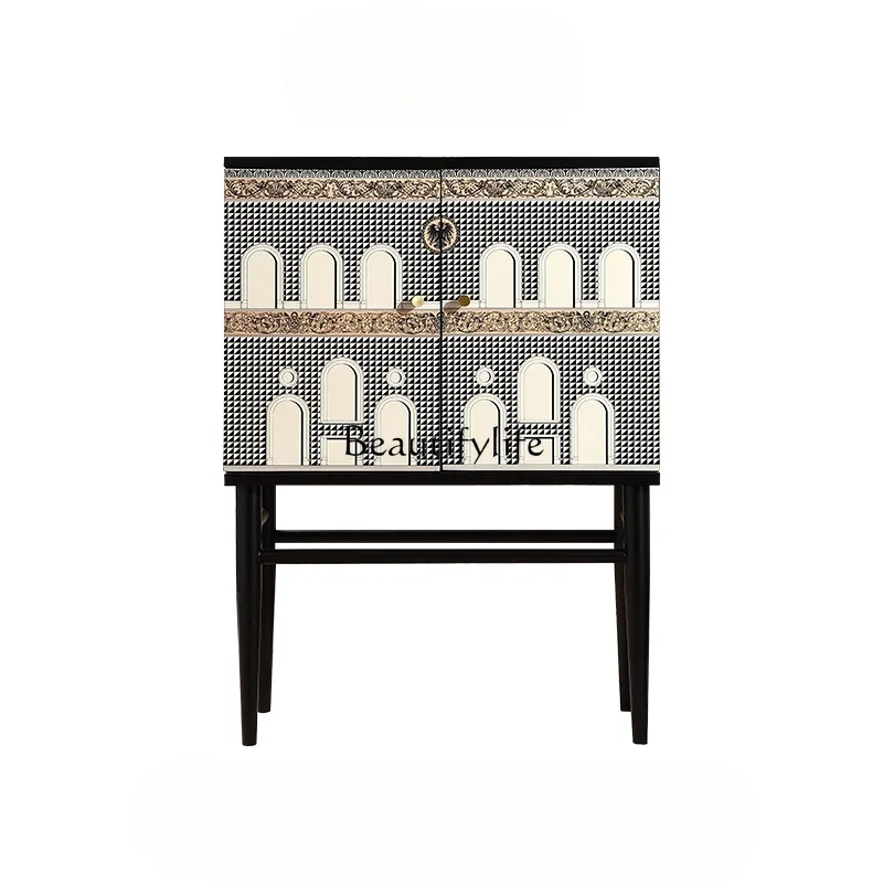 

Medieval French retro black and white plaid locker