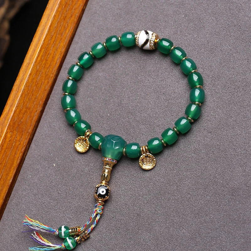 Ethnic Fashion Way - Natural green bracelet with beads, fashionable