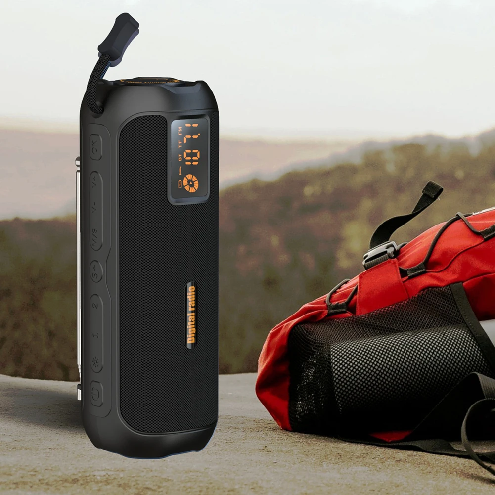 

Портативная беспроводная Bluetooth-колонка с LED-дисплеем, встроенным аккумулятором 4500 мАч, радио и водонепроницаемым корпусом