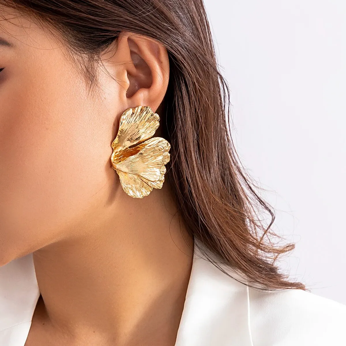 Goth Geometric Metal Petal Flower Stud Earrings for Women Fashion Statement Trendy Gold Color Piercing Earrings Y2K Accessories image 3