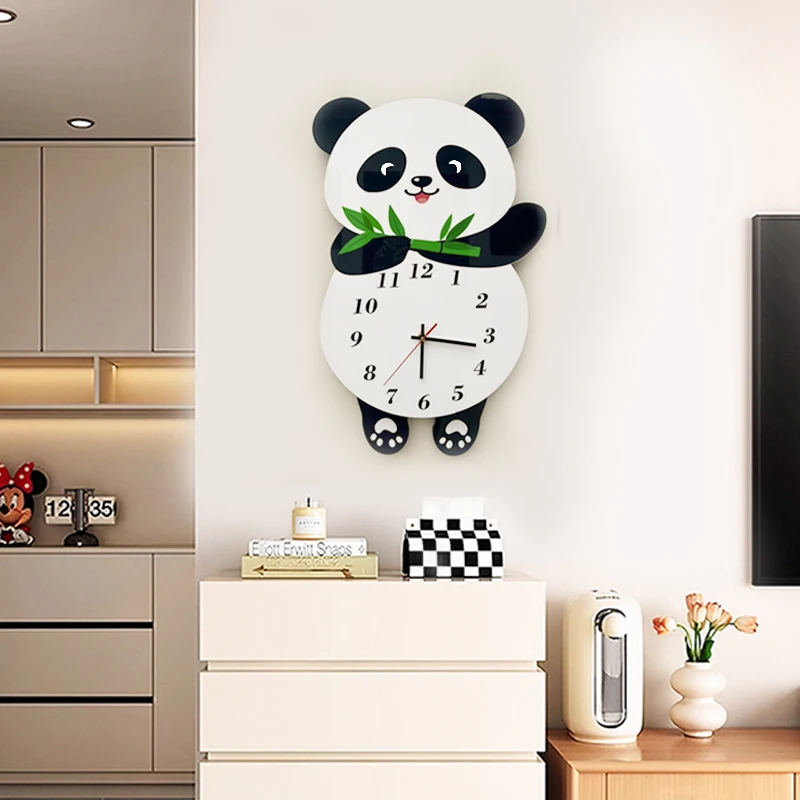 

Classic Calendar Panda Clock Swing Aesthetic Creative Modern Minimalist Decor Hands Cute Design Décoration Salon Home Clock