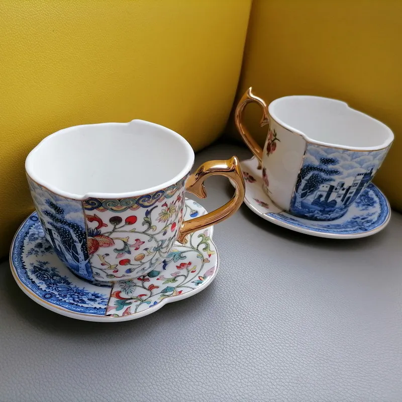 Set di tazze da caffè e piattini di lusso in stile britannico con Set di tazze da tè pomeridiano Cappuccino in ceramica dorata tazza leggera cina