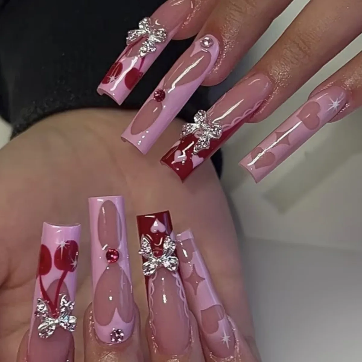 

24pcs Pink Fake Nails Bow Diamond Extra Long Square False Nail Tips Cherry Love Pattern Press on Nails Art Detachable Manicure