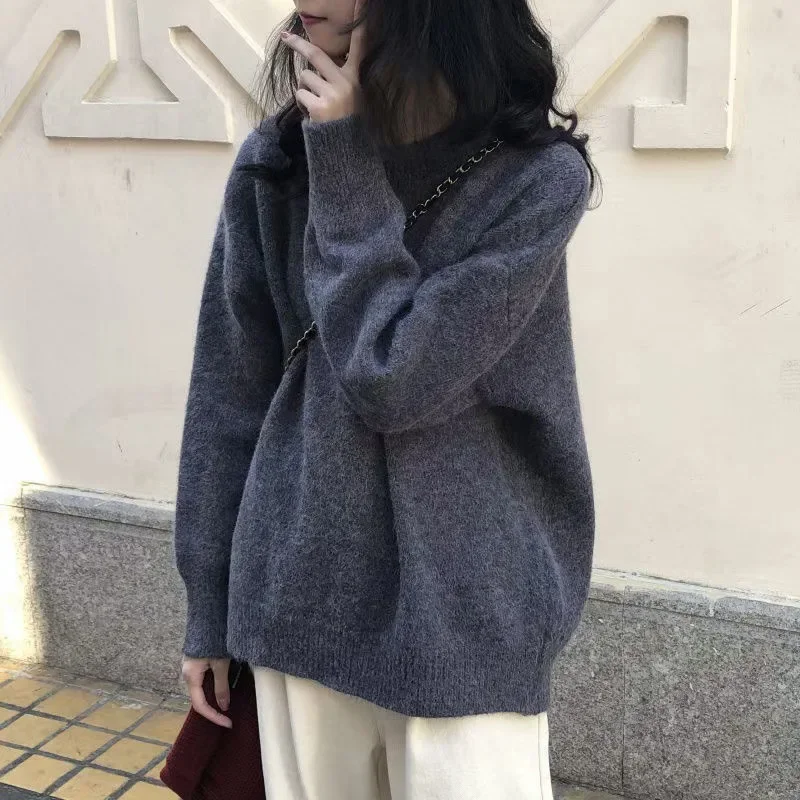 

2025 Autumn Winter Women Loose Fit Vintage Solid Color Pullover Sweater Round Neck Knitted Top Soft Supple Warm Cozy