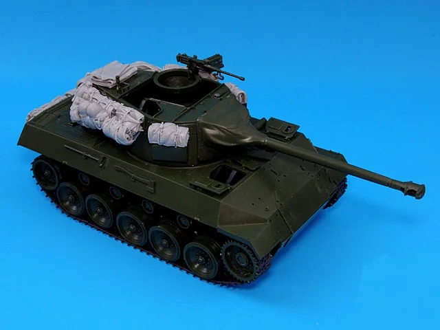 1:35 Scale Resin Die-cast Armored Vehicle Tank Chariot Parts Modification Does Not Include Unpainted Tank Model