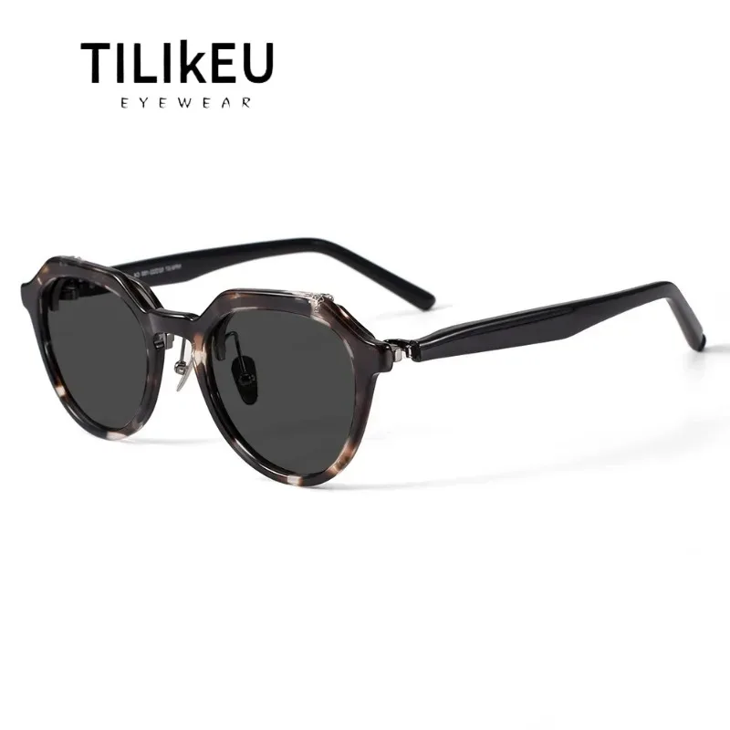 

Vintage Handmade Acetate Titanium Sunglasses for Men Personalized Oval Flip-Up Eyeglasses Frame UV Travel Sunscreen Sunglasses