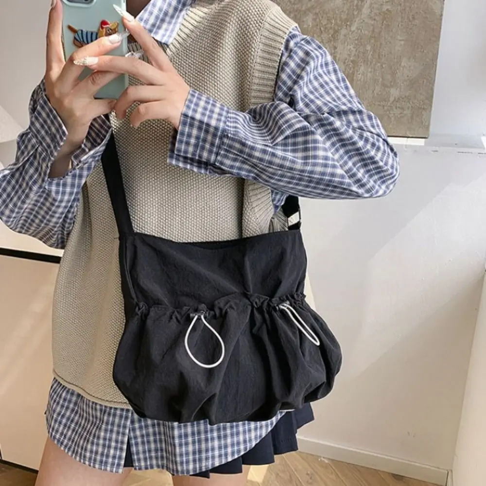 New Design Pleated Drawstring Bag Large Capacity Casual Nylon Lightweight Bag Folded Korean Style Crossbody Shoulder Bag Girls