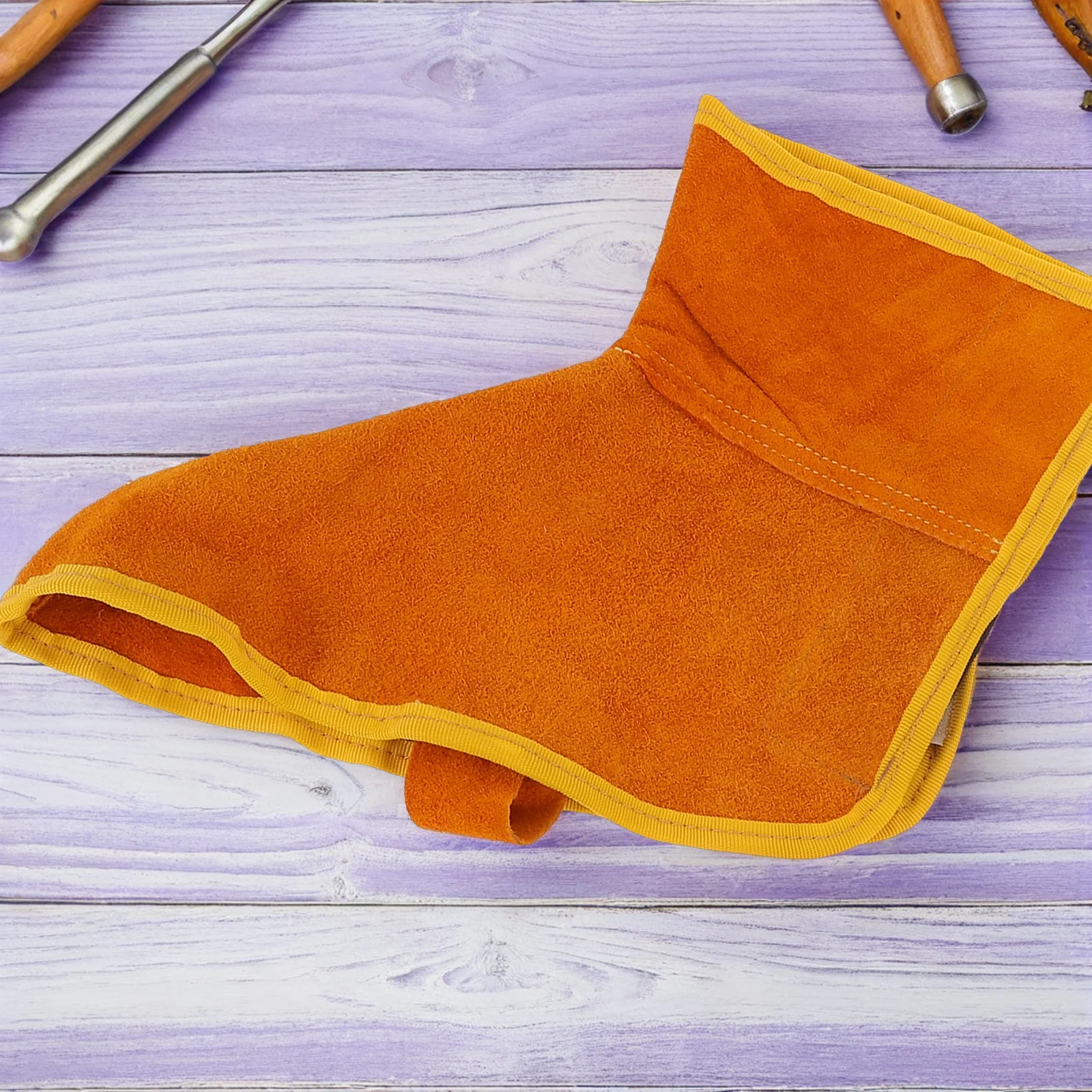 1 par de cubiertas para botas de soldadura, polainas, protectores de dedos engrosados, protectores de zapatos resistentes al calor, espátulas de seguridad para soldadores